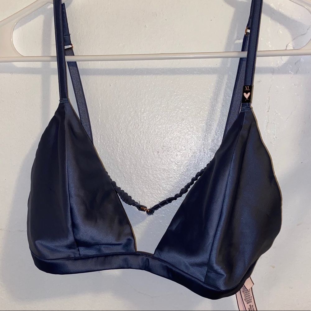 Victoria’s Secret bra